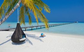 Holiday Island Resort And Spa Maldives 4*